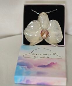 Alternative view of Colgante de Flor de Orquídea