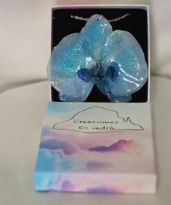 Alternative view of Colgante de Flor de Orquídea